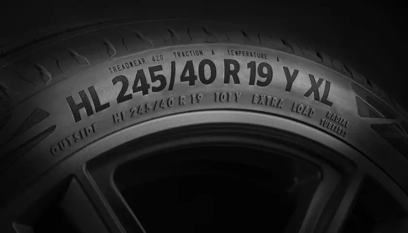 Neumáticos reforzados HL 245/40 R19 XL, listos para cargas extra y máxima tracción.
