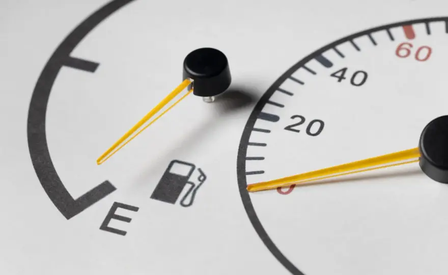 Gasto de gasolina por km - ¿Cómo calcularlo y reducirlo?