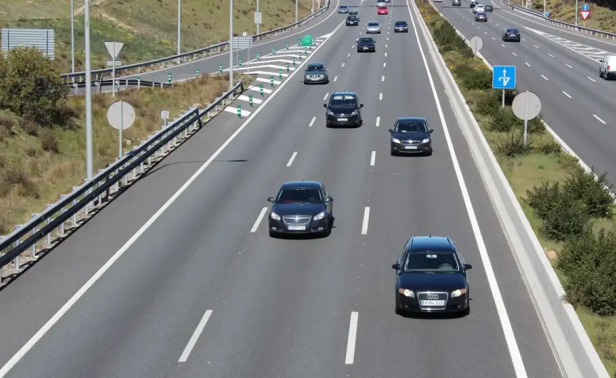 Incorporación a la autovía - Guía definitiva para hacerlo bien