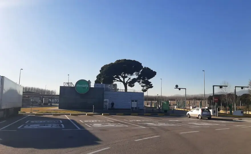 Parking camiones España - ¿Cómo elegir la mejor parada?