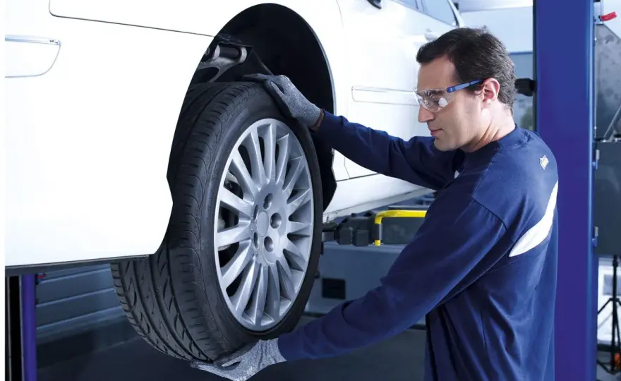 Pinchazo en el flanco - ¿Se puede reparar? La verdad del taller