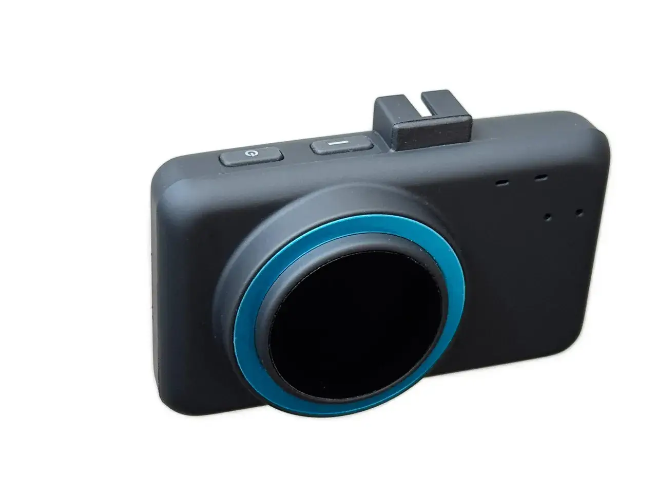 Cámara negra con lente azul. Su finalidad es la detección de fatiga, un sistema ADAS para mayor seguridad.